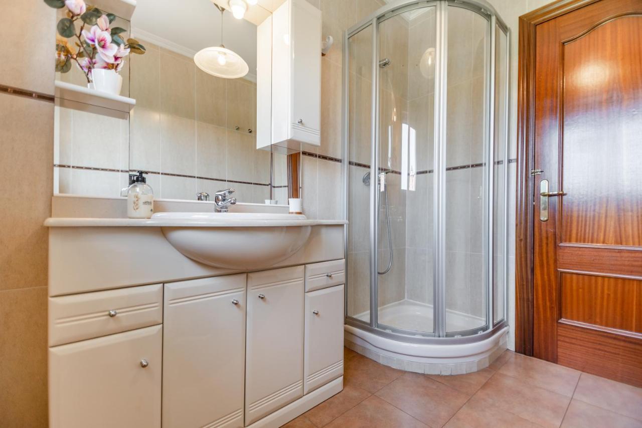 Apartamentos Privados Con Jardin Y Barbacoa Compartida En Laredo Ngoại thất bức ảnh