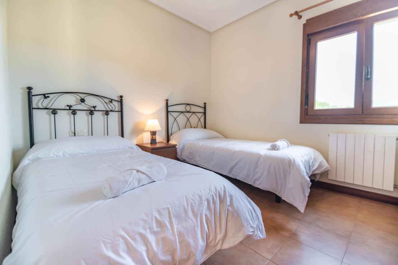 Apartamentos Privados Con Jardin Y Barbacoa Compartida En Laredo Ngoại thất bức ảnh