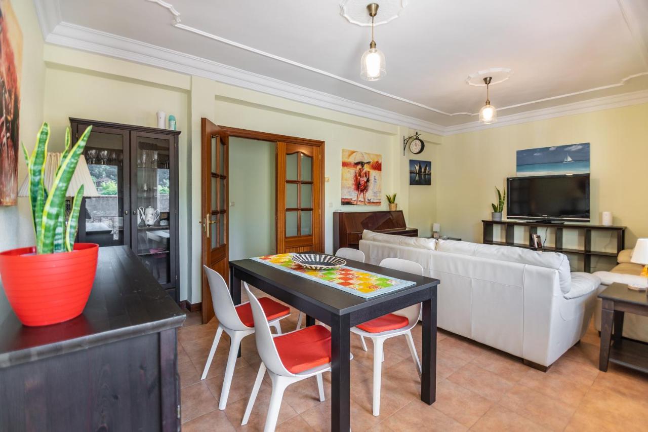 Apartamentos Privados Con Jardin Y Barbacoa Compartida En Laredo Ngoại thất bức ảnh