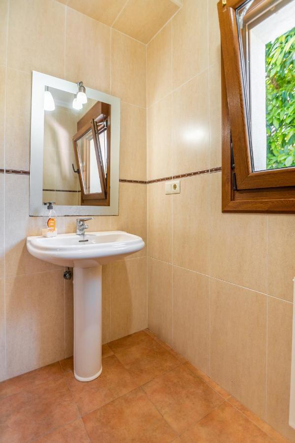 Apartamentos Privados Con Jardin Y Barbacoa Compartida En Laredo Ngoại thất bức ảnh